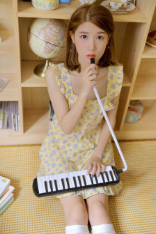 我是爸爸的女人中字头